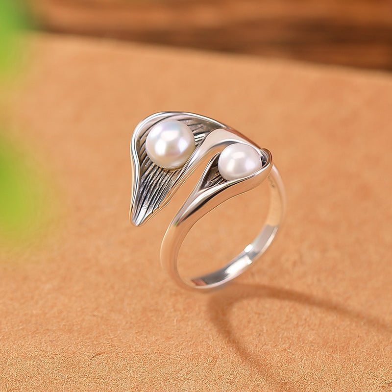 Pearl Common Calla Ball Ring
