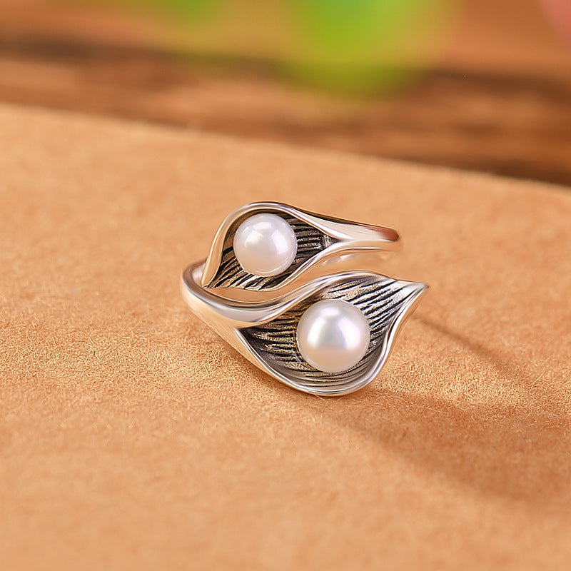 Pearl Common Calla Ball Ring
