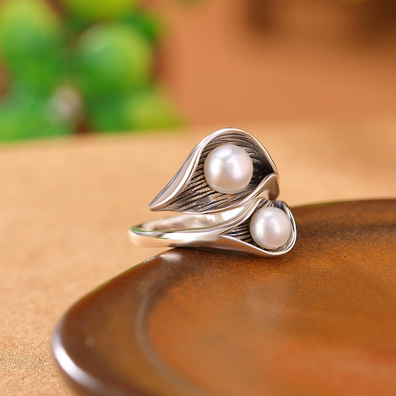 Pearl Common Calla Ball Ring